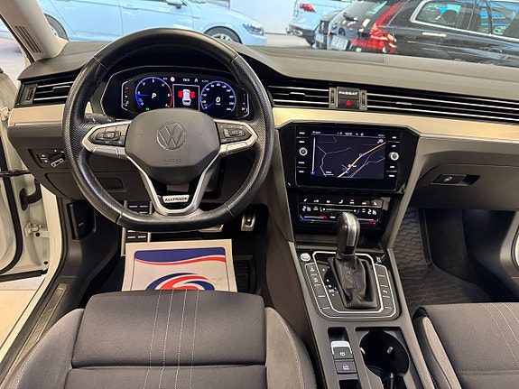 Volkswagen Passat Alltrack 5 of 5