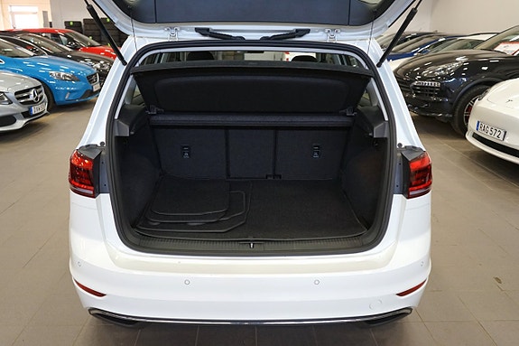 Volkswagen Golf Sportsvan 7 of 15