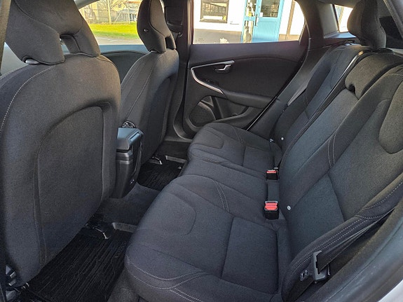 Volvo V40 10 of 11