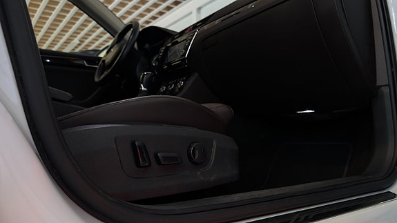 Skoda Superb 20 of 30
