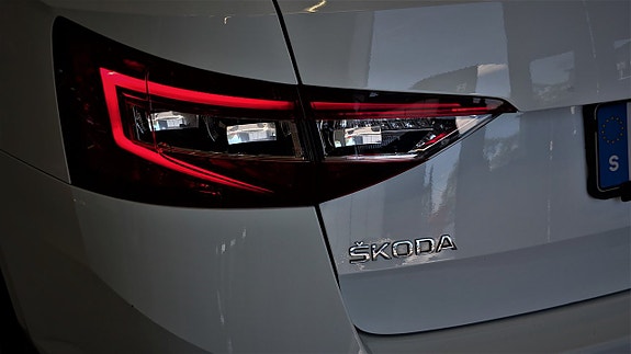 Skoda Superb 10 of 30