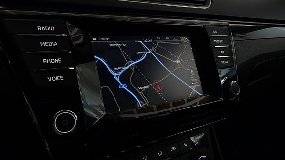Skoda Superb 14 of 30