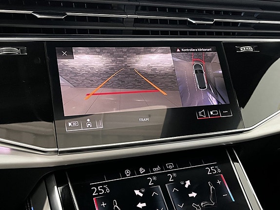 Audi Q8 21 of 24