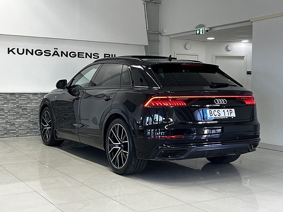 Audi Q8 7 of 24