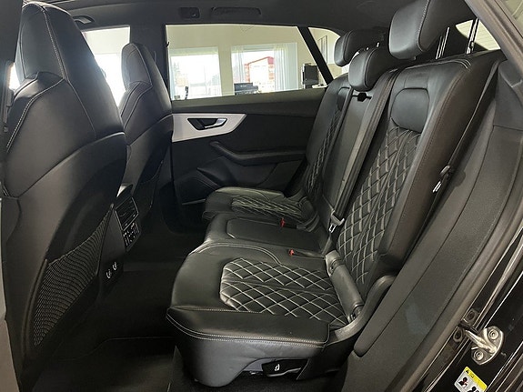 Audi Q8 15 of 24
