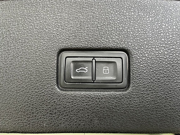 Audi Q8 18 of 24