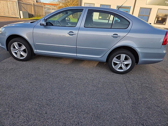 Skoda Octavia 6 of 12