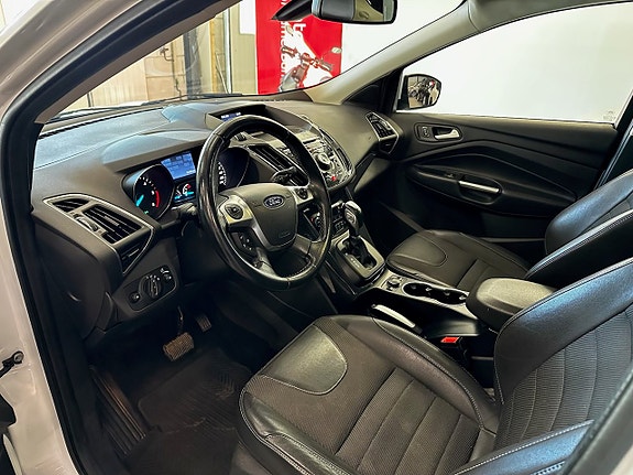 Ford Kuga 8 of 12