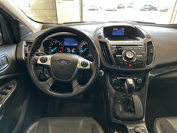 Ford Kuga 9 of 12