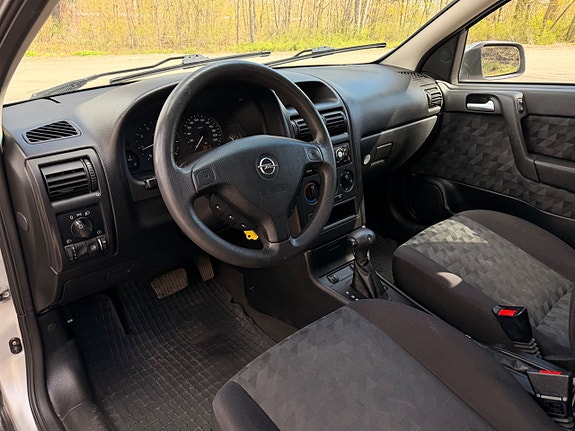 Opel Astra 7 of 10