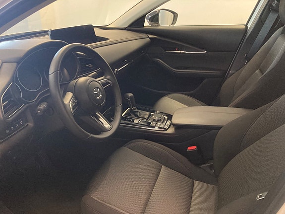 Mazda CX-30 6 of 7