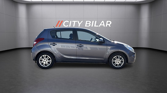 Hyundai i20 4 of 5