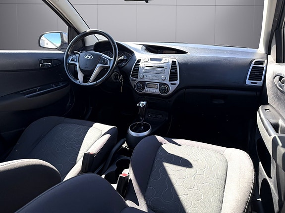 Hyundai i20 9 of 15
