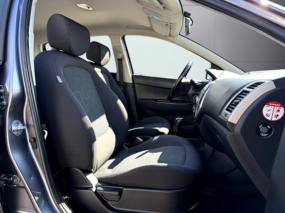 Hyundai i20 11 of 15