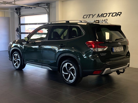 Subaru Forester 3 of 5