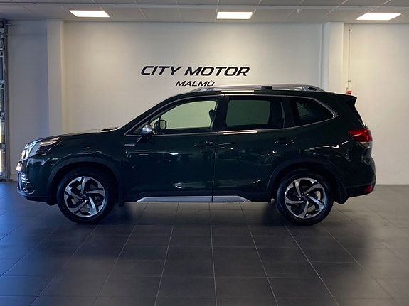 Subaru Forester 2 of 5