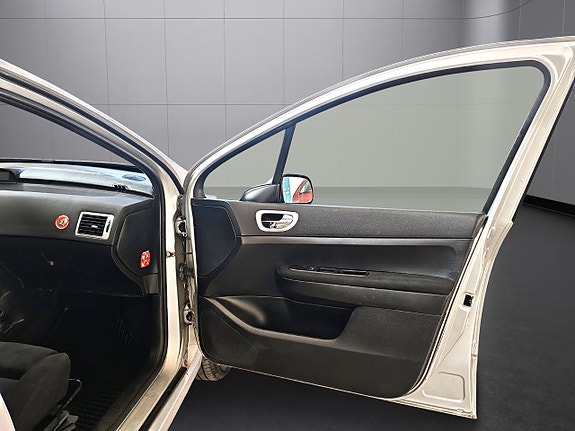 Peugeot 307 13 of 24