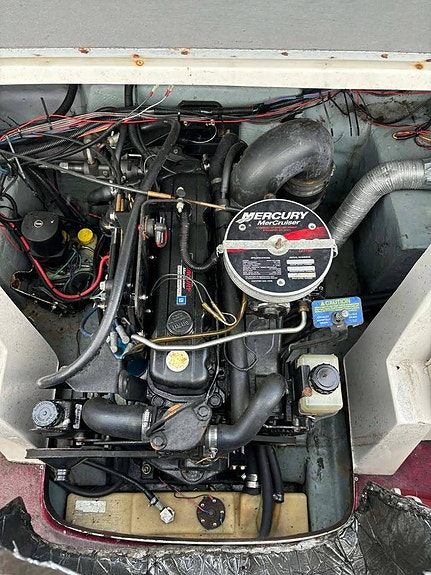 Astro 21 dc & Mercruiser 3.0L 135 hk -00 -Spara 10.000kr 4 of 9