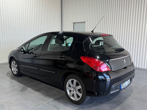 Peugeot 308 7 of 14