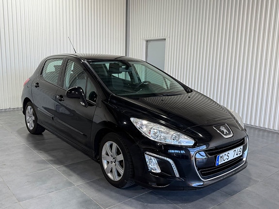 Peugeot 308 2 of 14