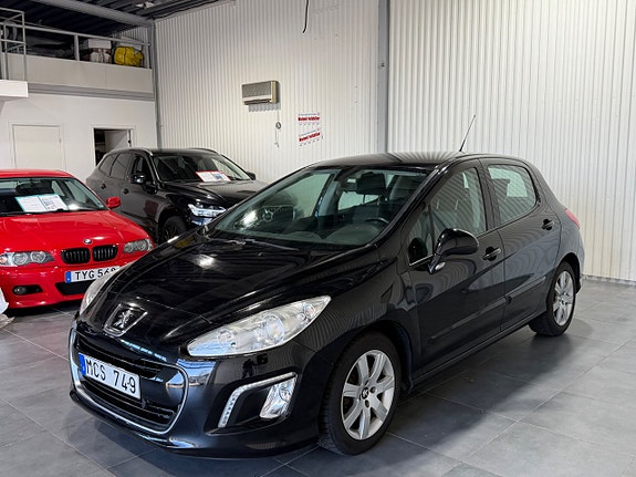 Peugeot 308 4 of 14