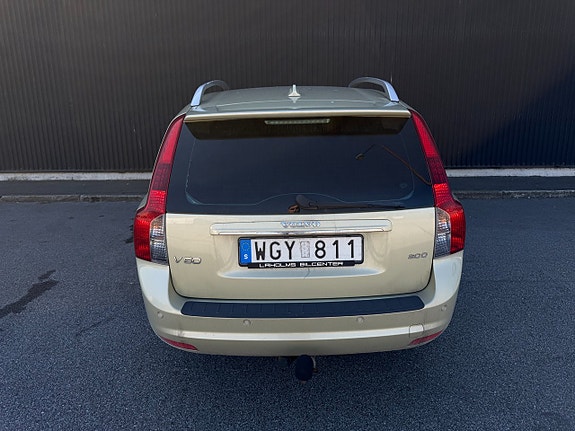 Volvo V50 4 of 11