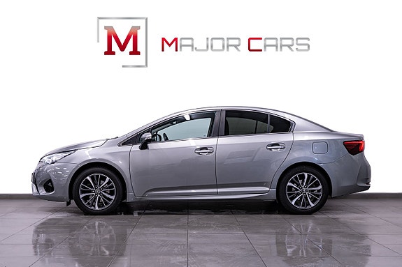Toyota Avensis 3 of 5