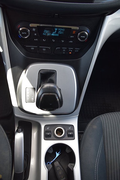 Ford C-Max 14 of 23