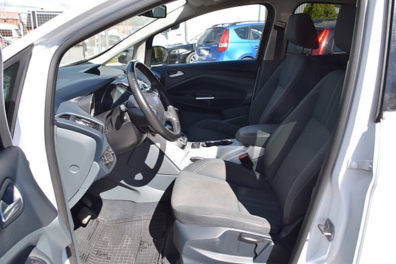 Ford C-Max 8 of 23