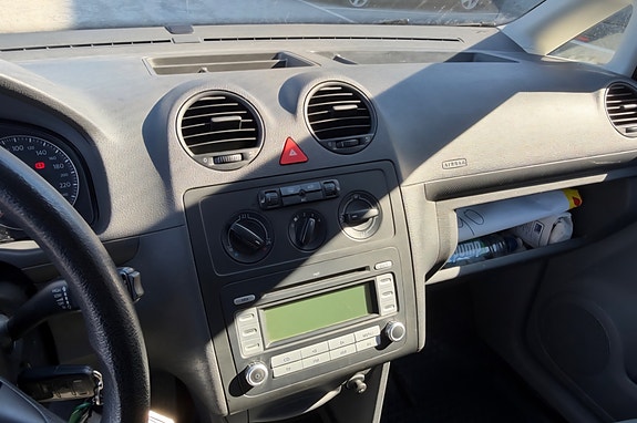 Volkswagen Caddy 16 of 19