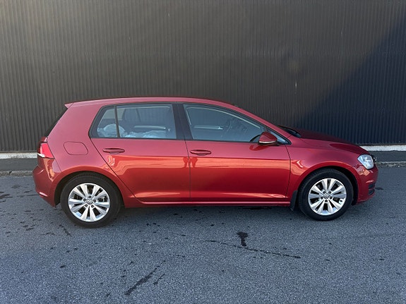 Volkswagen Golf VII 6 of 12