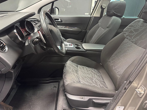 Peugeot 3008 10 of 18