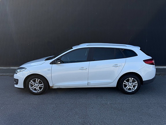 Renault Megane III 4 of 5