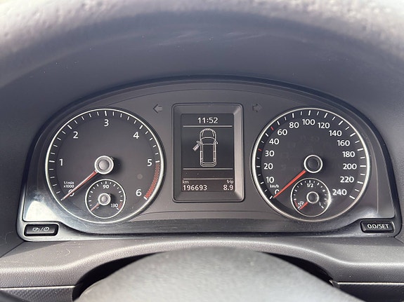 Volkswagen Caddy 12 of 12