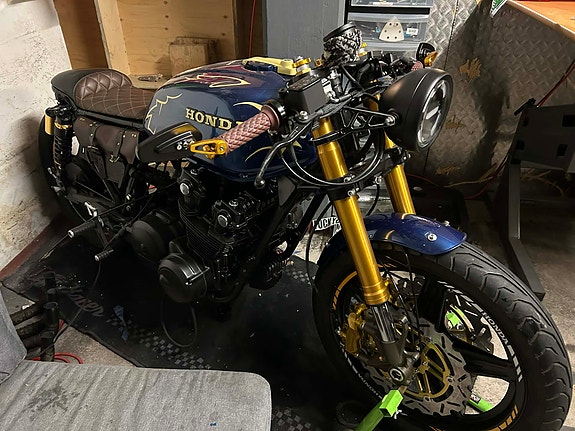 Honda CB750  Caferacer 3 of 9