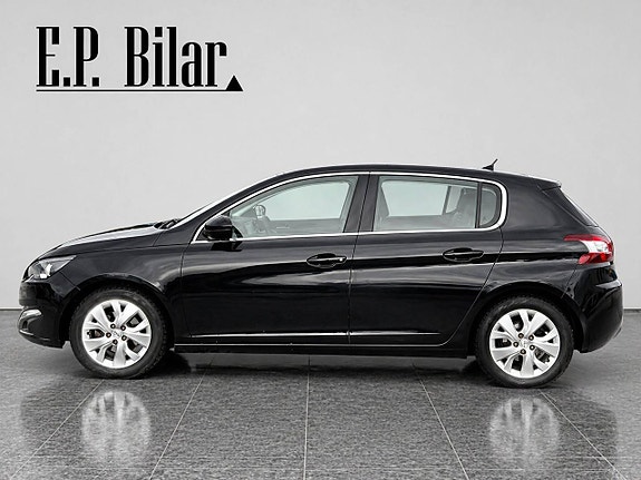Peugeot 308 3 of 5