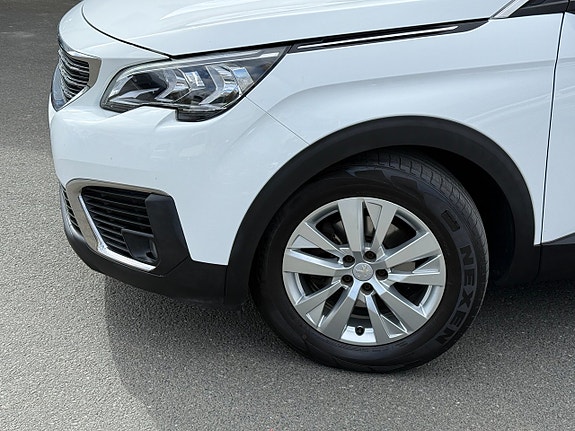 Peugeot 5008 8 of 15