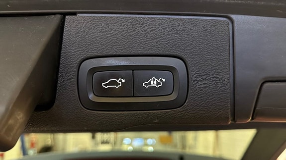 Volvo XC60 16 of 26