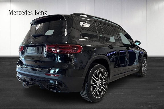 Mercedes-Benz GLB200 4 of 5