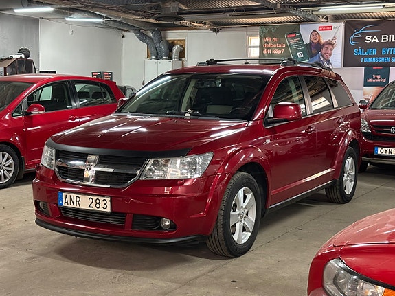 Dodge Journey 3 of 17