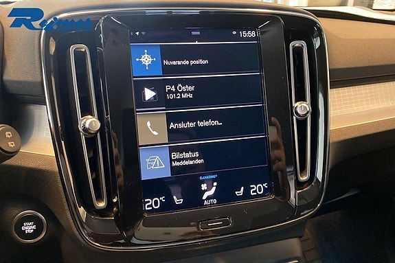 Volvo XC40 7 of 17