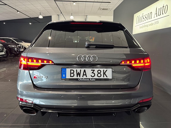 Audi RS4 14 of 19