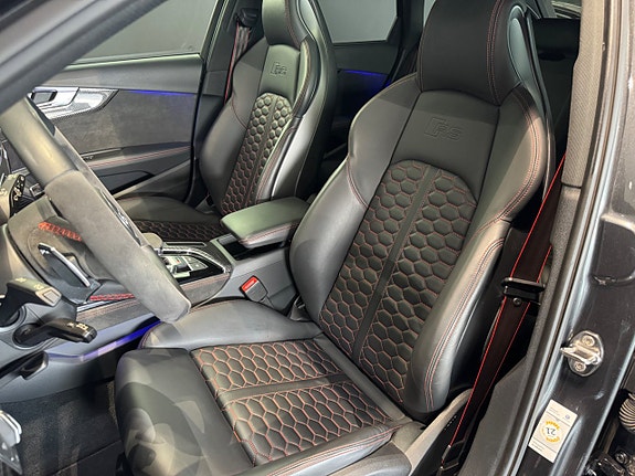Audi RS4 5 of 5