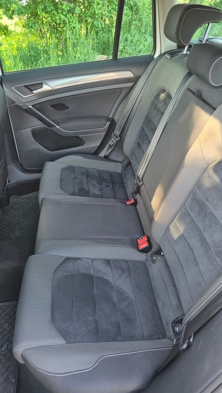 Volkswagen Golf Alltrack 9 of 9
