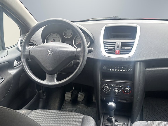 Peugeot 207 10 of 10