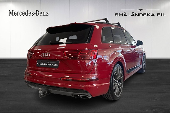 Audi Q7 4 of 5