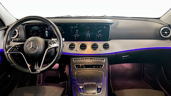 Mercedes-Benz E200 d 4 of 5