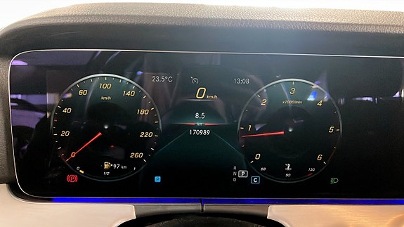 Mercedes-Benz E200 d 15 of 26