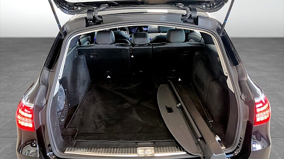 Mercedes-Benz E200 d 10 of 26