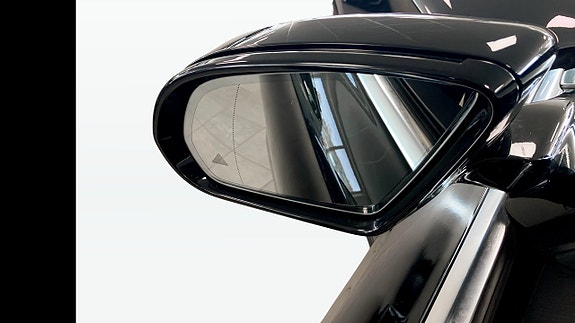 Mercedes-Benz E200 d 22 of 26